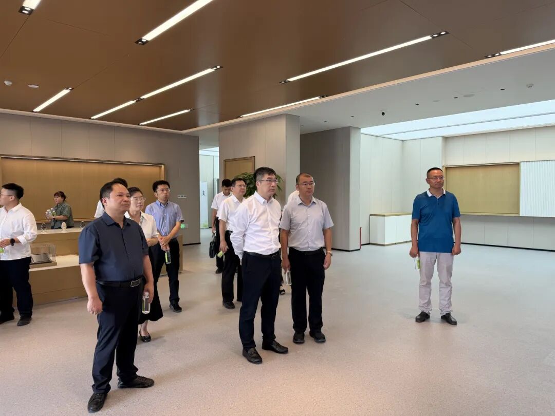 集团要闻丨中国农业发展银行新疆分行党委书记熊化平一行到九圣禾调研
